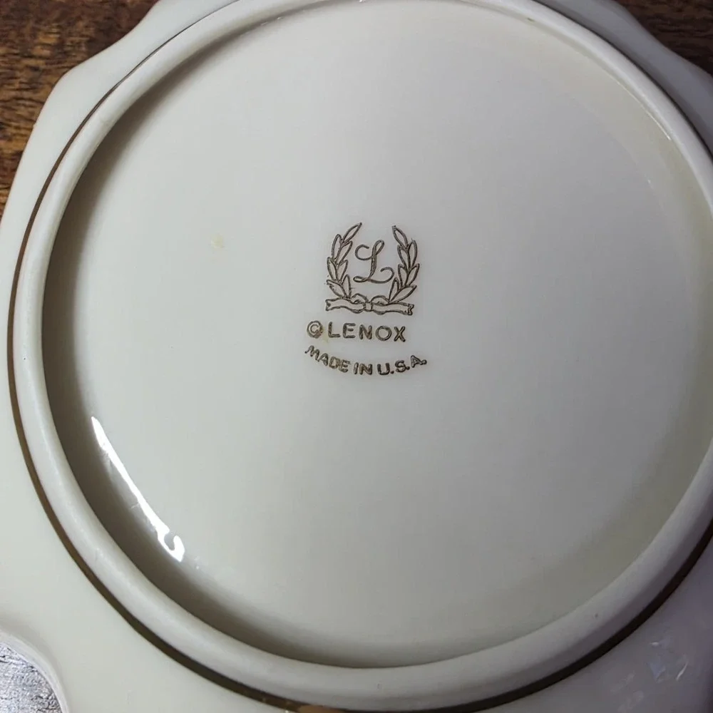Lenox Square Arcadia Bowl/Candy Dish, Cream 24k Gold Rim, Raised‎ Flowers USA